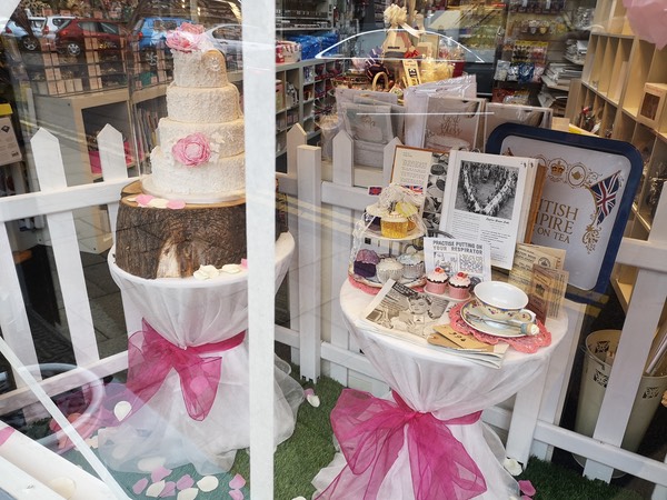 Window Displays | THE CAKE MAKER SHOP